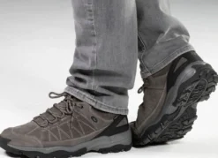 Atmungsaktive Herren-Schnürschuhe, mit herausnehmbarem Fußbett