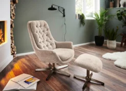 Bequemer Relax-Sessel mit Hocker