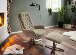 Bequemer Relax-Sessel mit Hocker