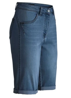 Bermudas mit Push-up-Effekt