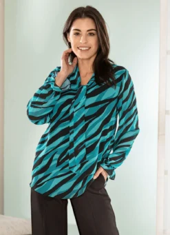 Bluse mit Schluppe am Halsausschnitt