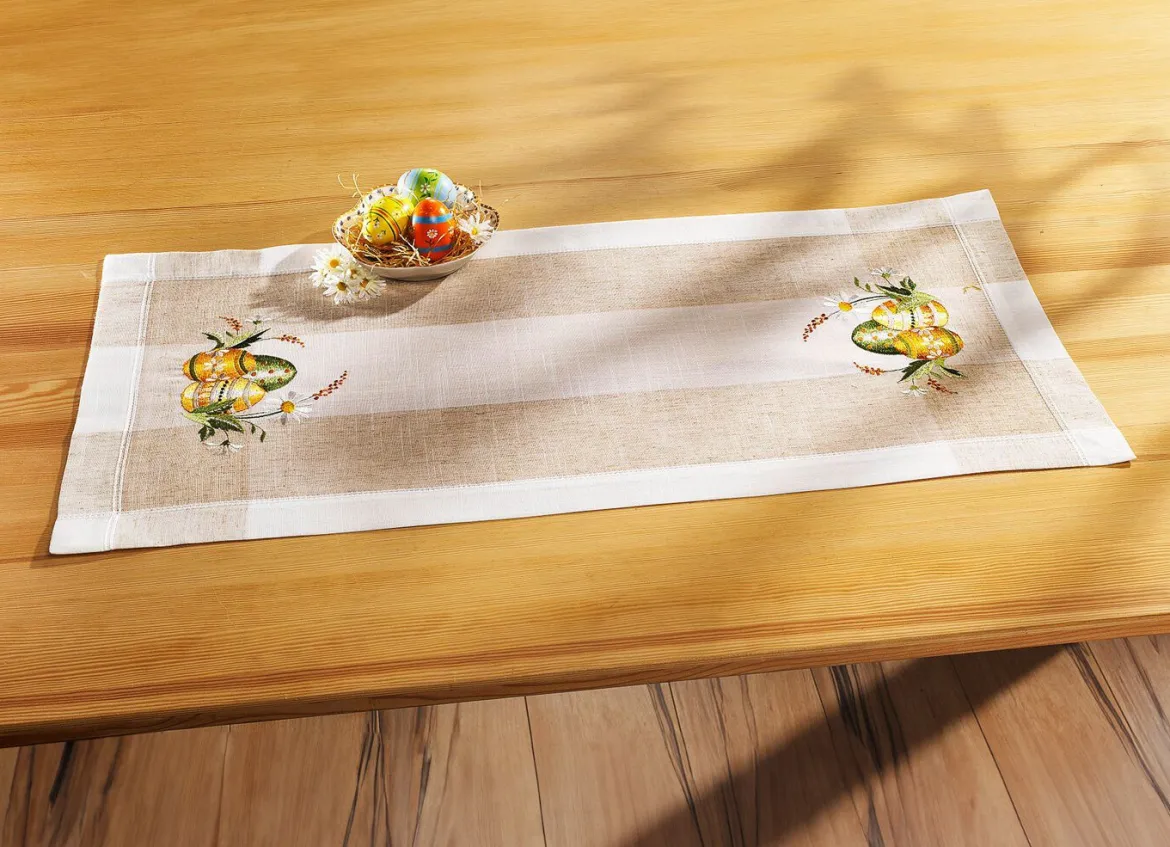 Charmante Accessoires mit buntem Ostereier- Motiv