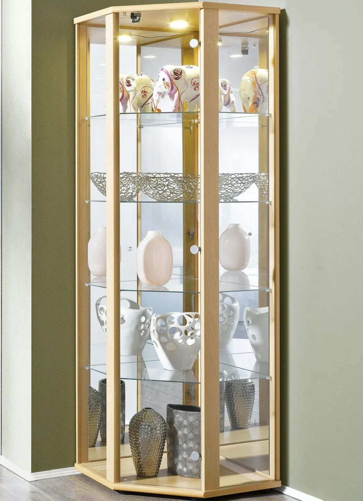 Eck-Vitrine mit LED-Beleuchtung