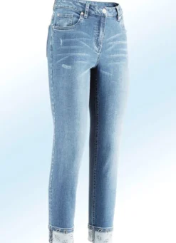 Edel-Jeans in 7/8-Länge mit hübschem Glitzersteinchenbesatz
