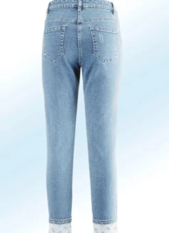 Edel-Jeans in 7/8-Länge mit hübschem Glitzersteinchenbesatz