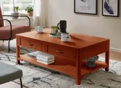 Edler Couchtisch im used-Look