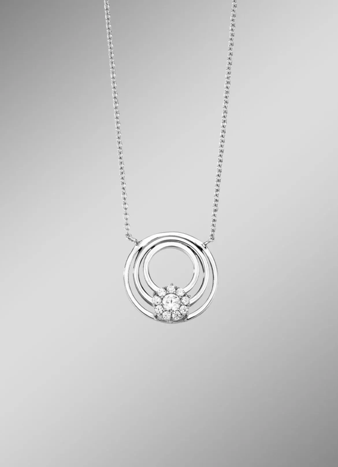 Elegante Halskette mit synth. Zirkonia