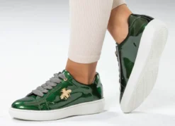ELENA EDEN Sneaker aus Lackleder mit edlem Metallschmuck