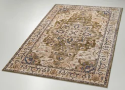 Exquisite Brücken und Teppiche mit orientalischem Flair