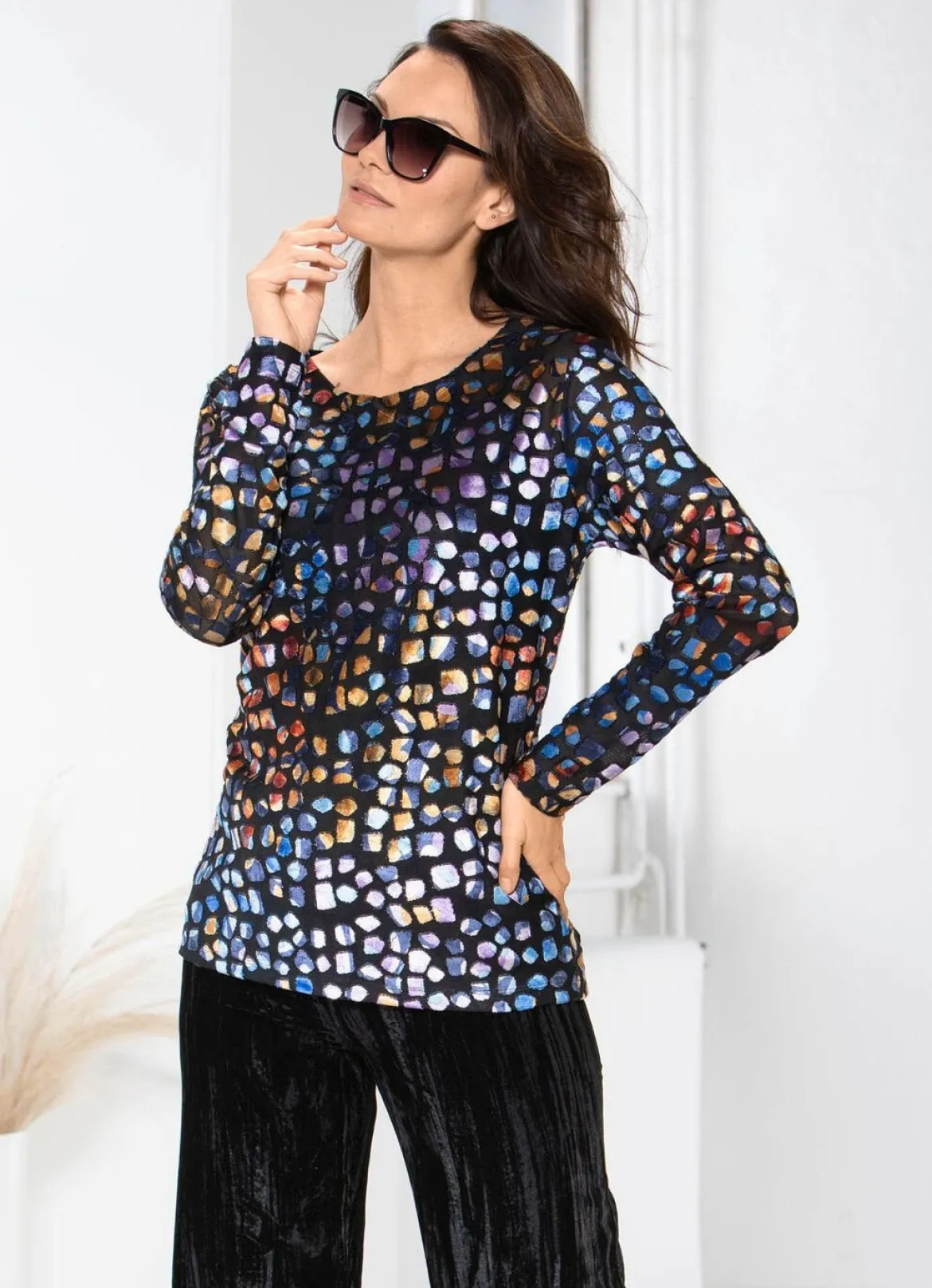 Exquisites Shirt mit Rundhalsausschnitt