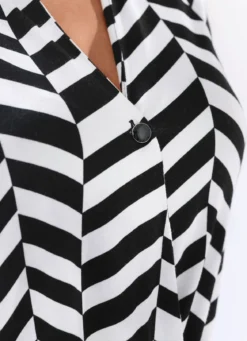 Faszinierendes Poloshirt in Wickel-Optik