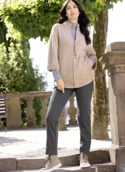 Flauschig weiche Strickjacke