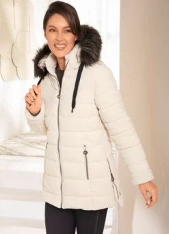 Funktionsjacke mit abnehmbarer Kapuze