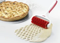 Gitterroller von Westmark für schön verzierte Kuchen