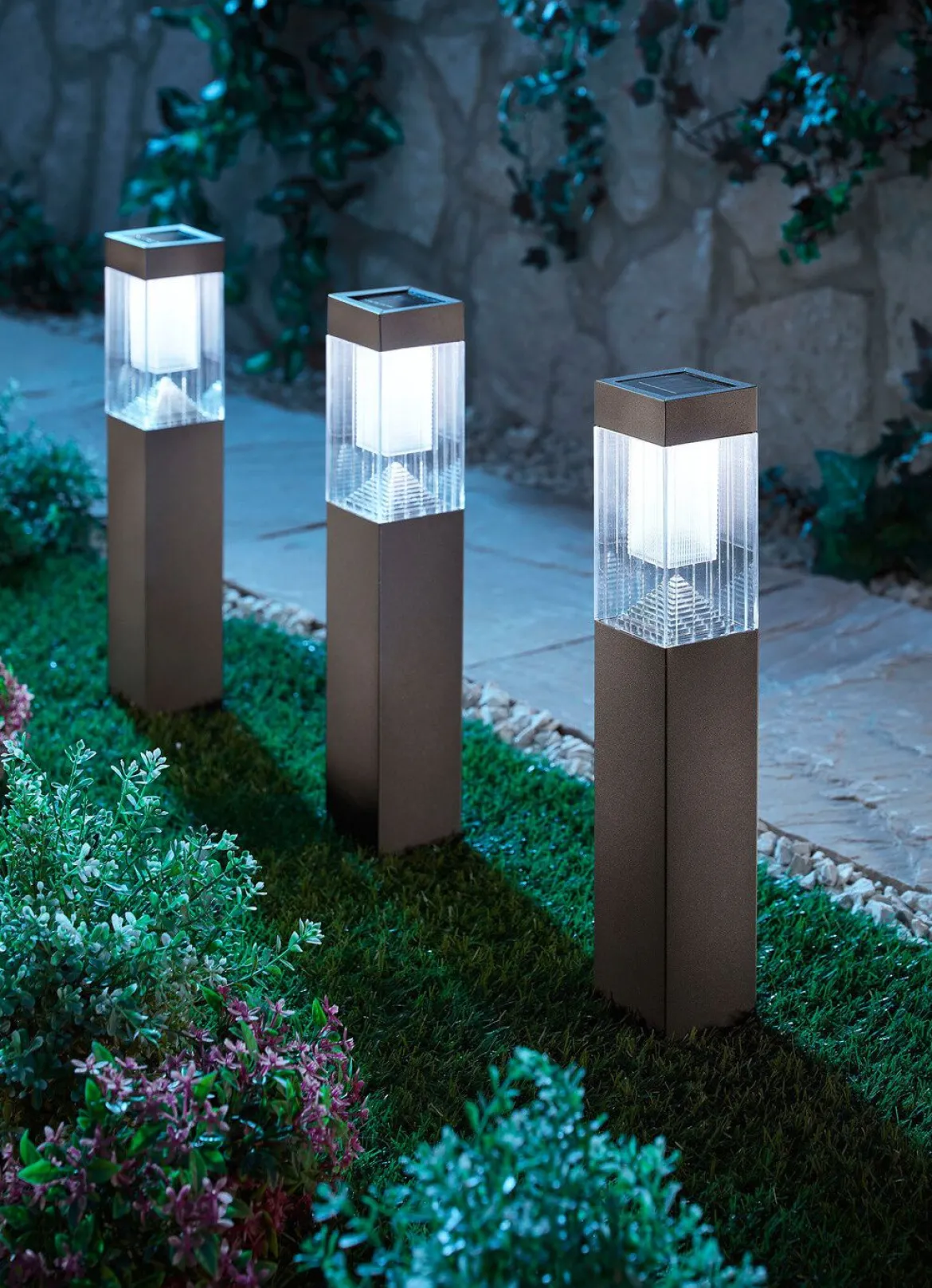 Grundig Solarleuchten aus rostfreiem Edelstahl, 3er-Set