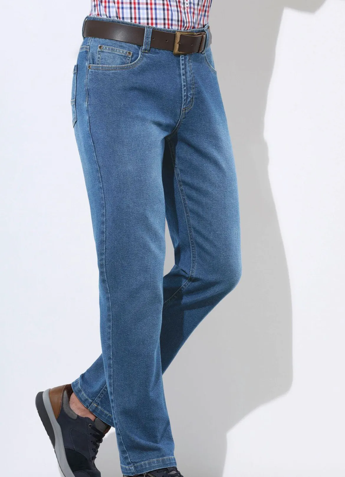 Jeans in 5-Pocket Form in 3 Farben