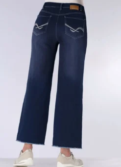 Jeans mit modischer Beinweite