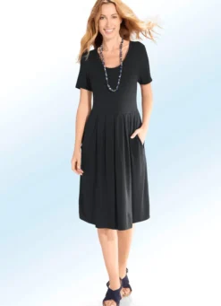 Kleid in Schlupfform