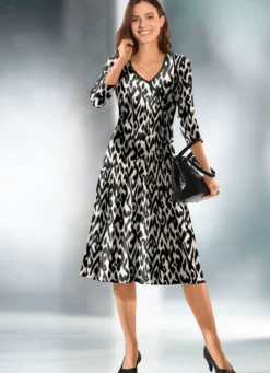 Kleid in Wickeloptik