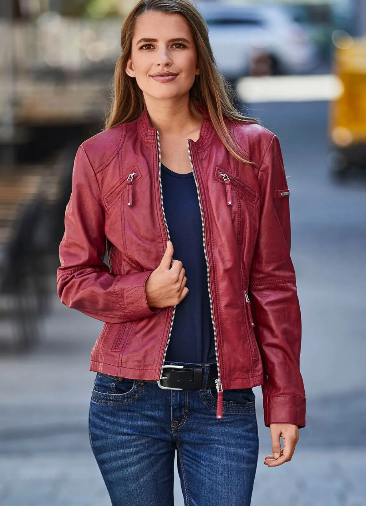 Lederkurzjacke von „Cabrini“