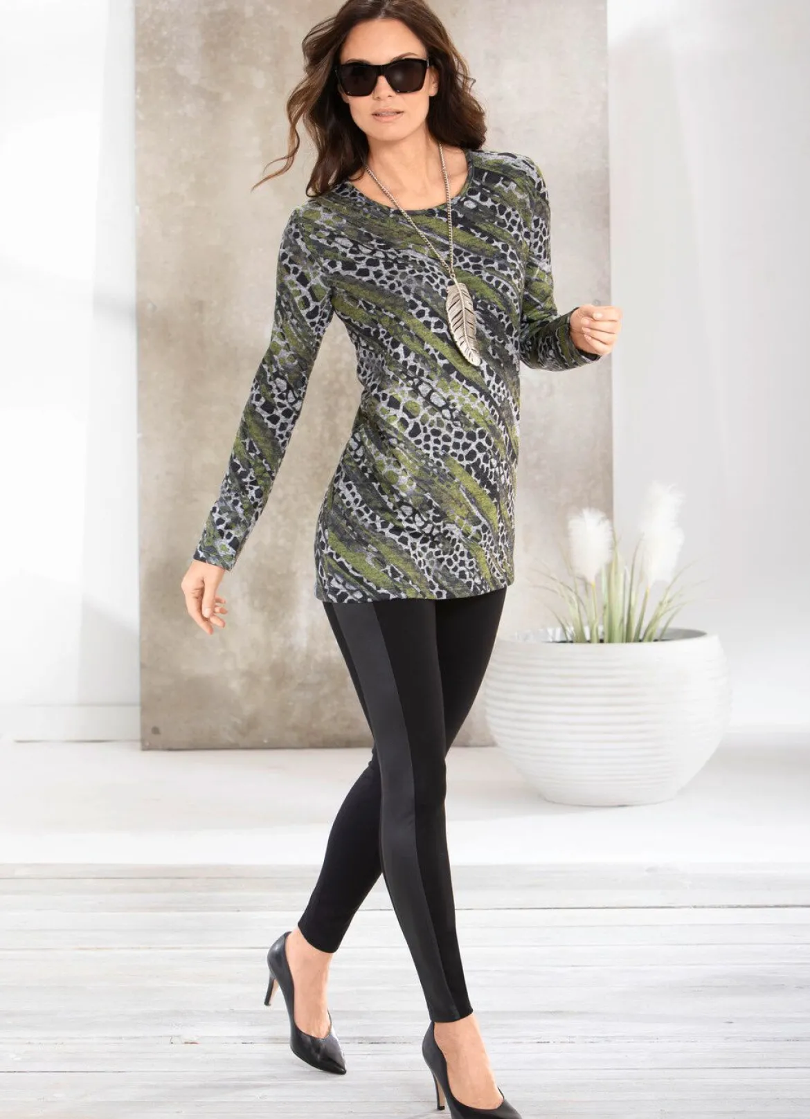 Leggings im interresanten Materialmix