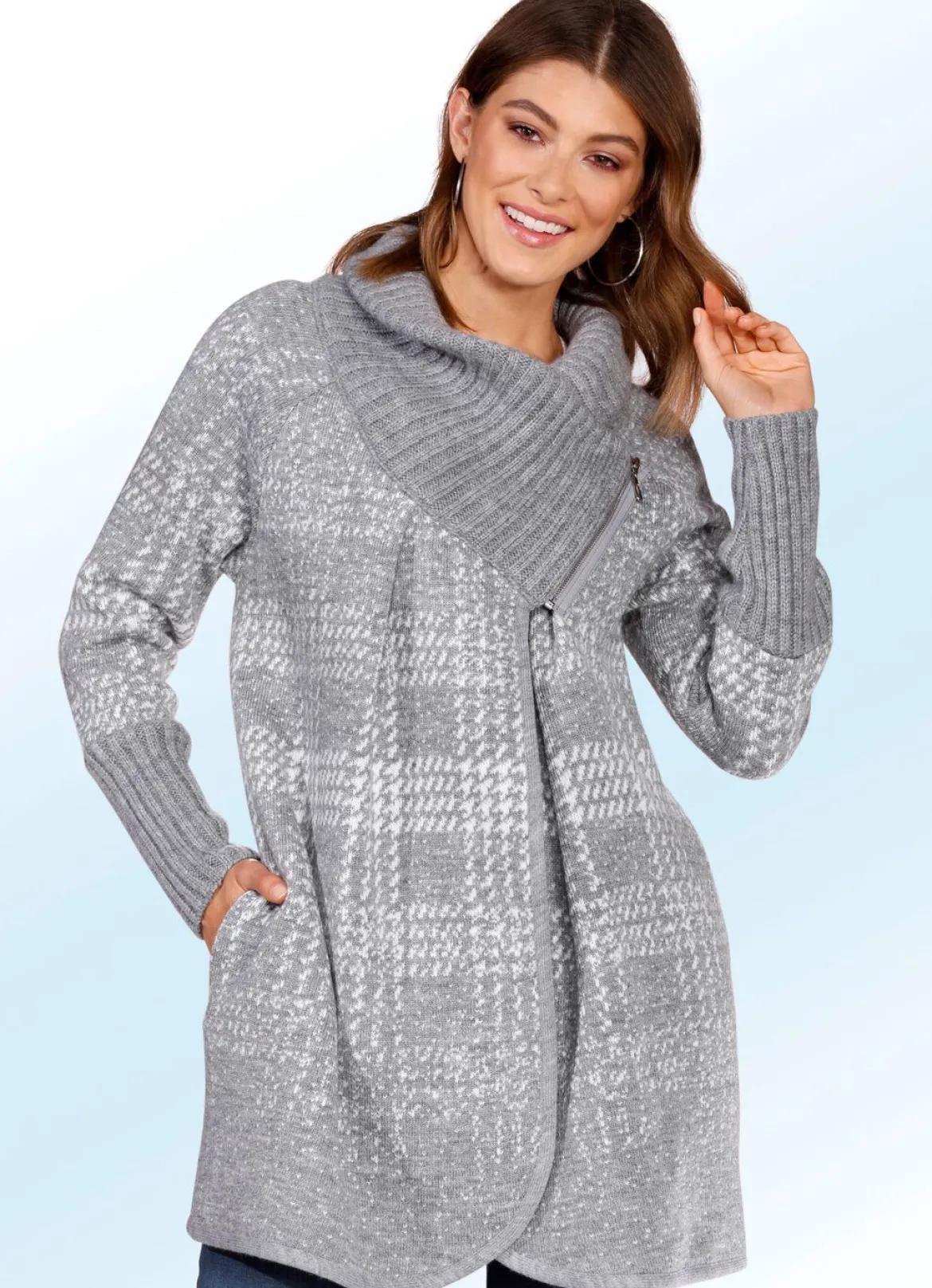 Long-Strickjacke mit dekorativem Umlegekragen