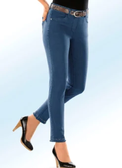 Magic-Jeans mit toller Nietenzier sowie angesagtem Fransensaum