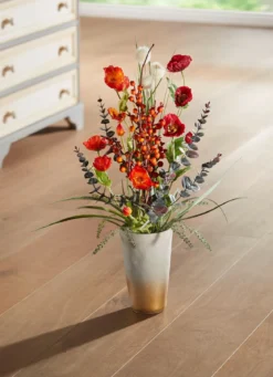 Mohnblumen-Arrangement in Vase