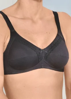 Naturana Zweierpack BH mit dekorativem Spitzenband in den Cups