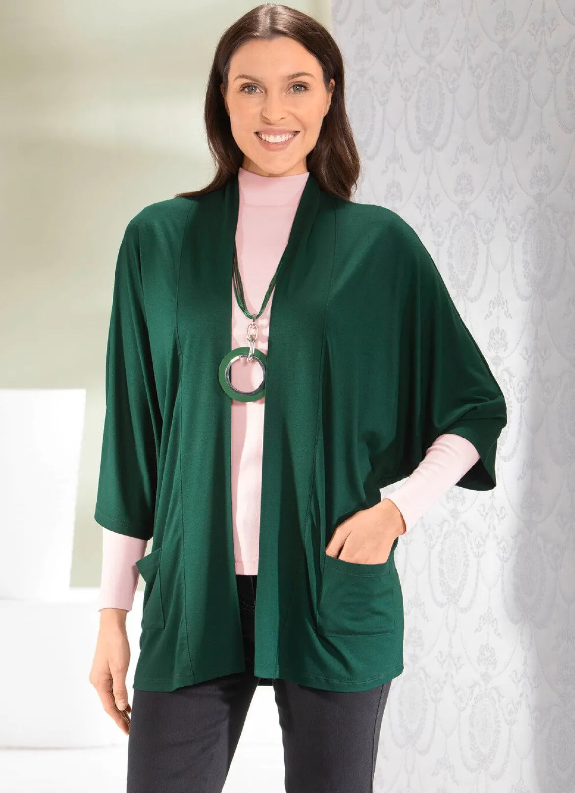 Shirtjacke in verschlussloser Form in 2 Farben