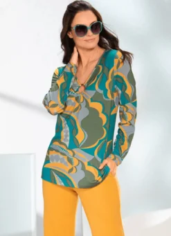 Shirt mit V-Ausschnitt mit Zierring