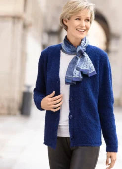Strickjacke in flauschiger Boucléqualität