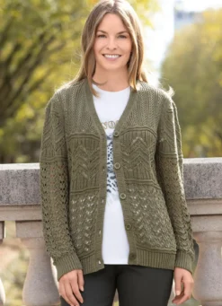 Strickjacke in Mustermix