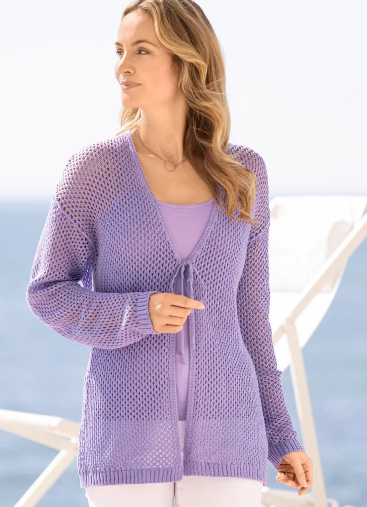 Strickjacke in Netzdessin