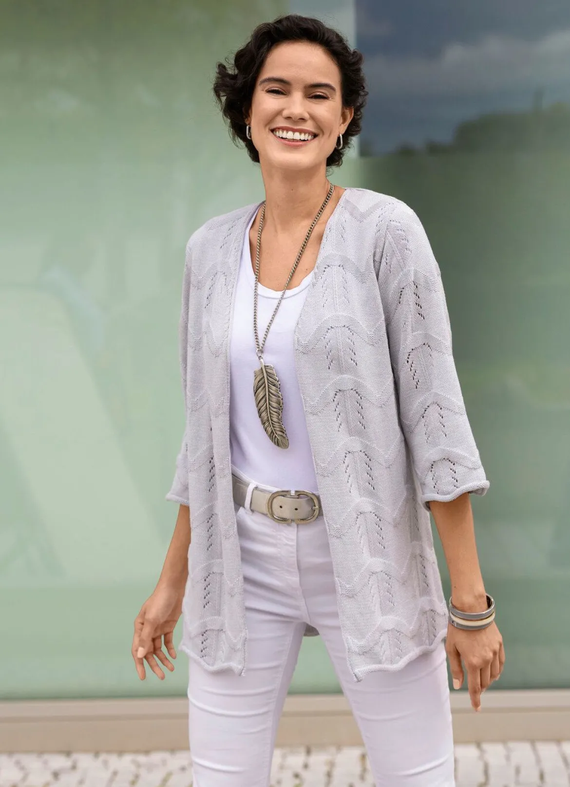 Strickjacke mit Mustermix im Wellendessin