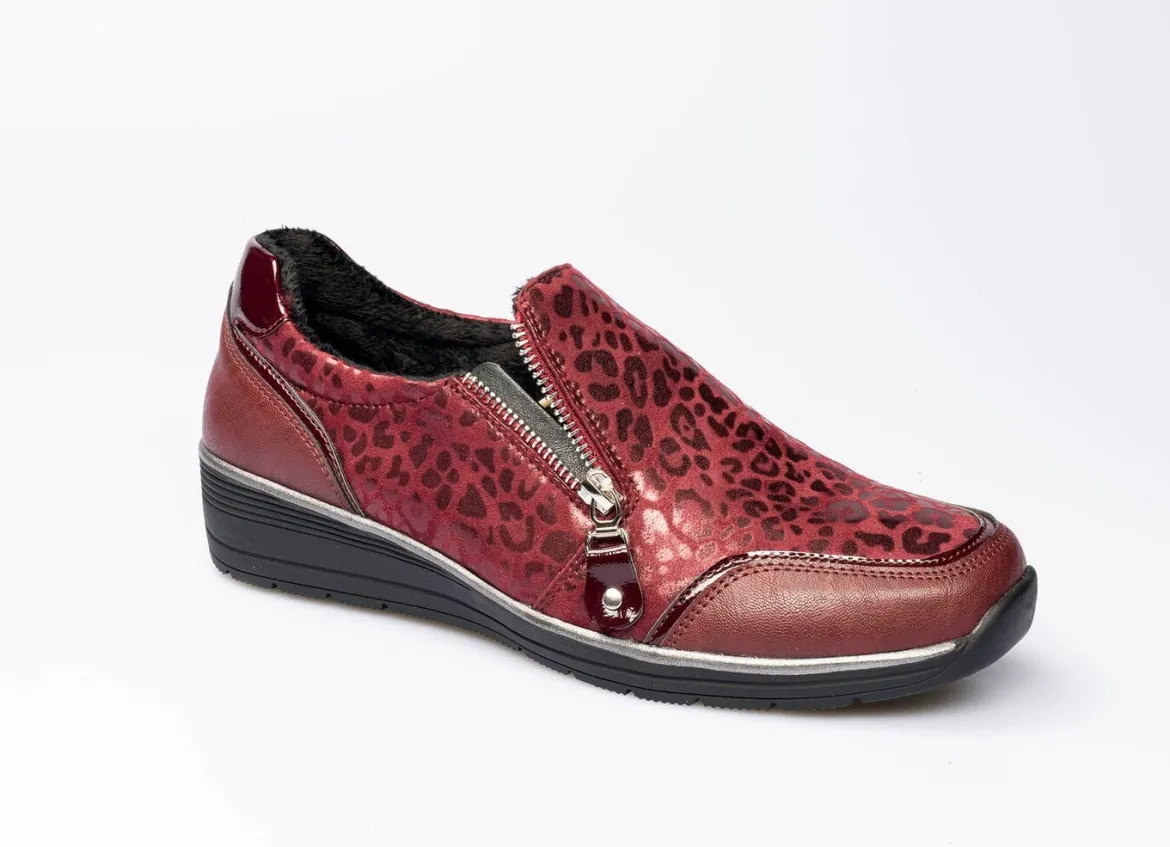 Stylischer Halbschuh im Leo-Look