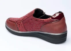 Stylischer Halbschuh im Leo-Look