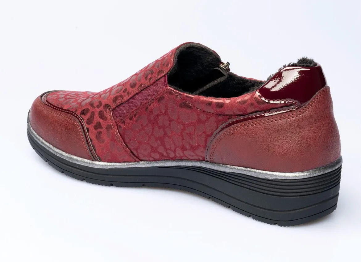 Stylischer Halbschuh im Leo-Look