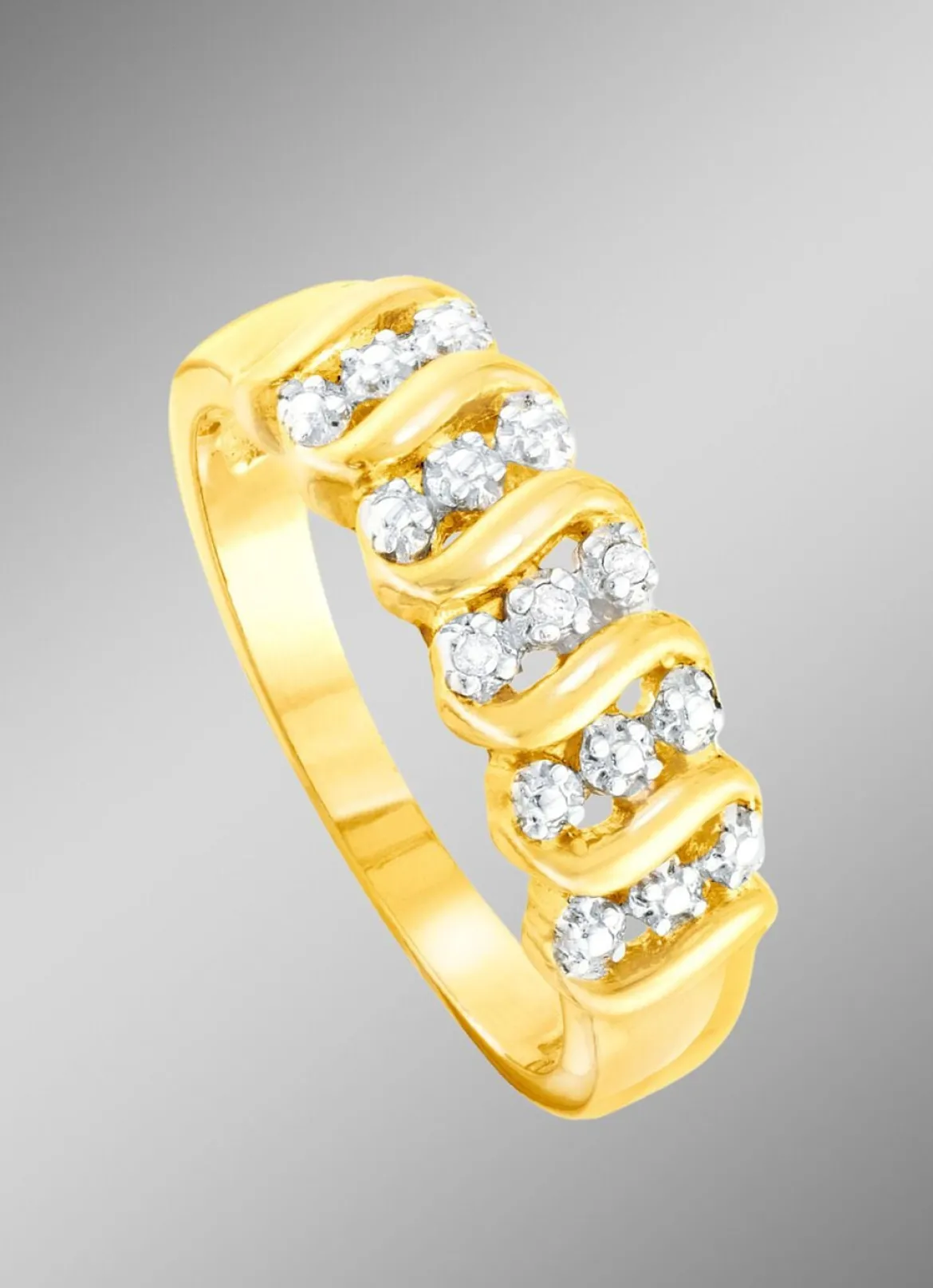Toller Damenring mit 3 Diamanten