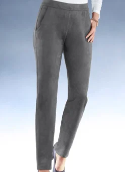 Trendige, samtweiche Hose