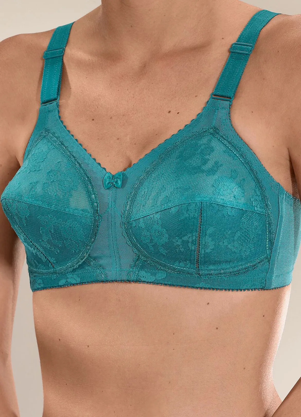 Triumph-Doreen BH mit Spitzencups