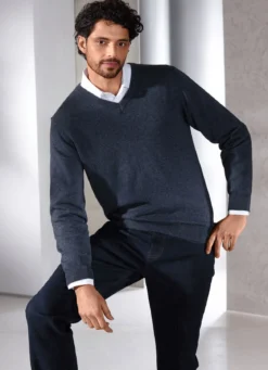 Unifarbener V-Pullover in 4 Farben