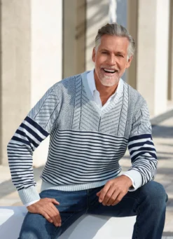 V-Pullover mit Streifen- und Strukturdessin