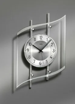Wanduhr mit Funkuhrwerk